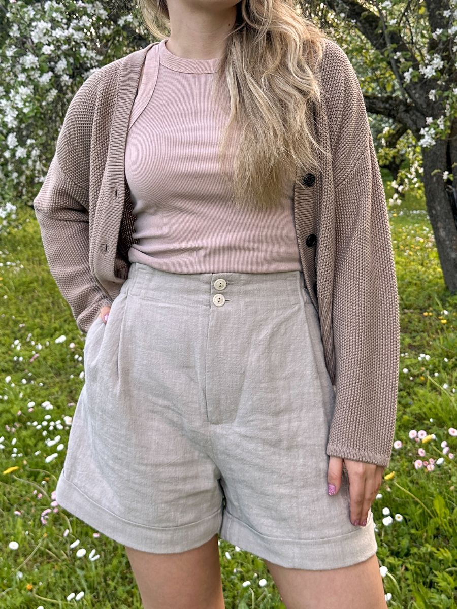 beezid-luhikesed-puksid-naistele-linane